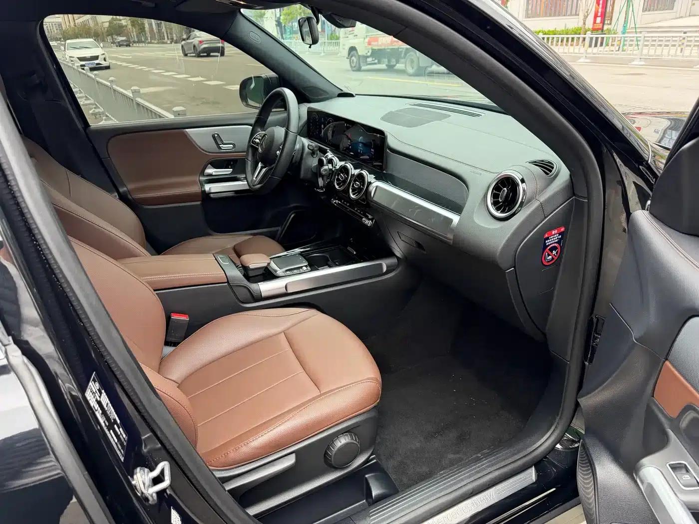 2023 Mercedes-Benz GLB 200 Dynamic — миниатюра 6