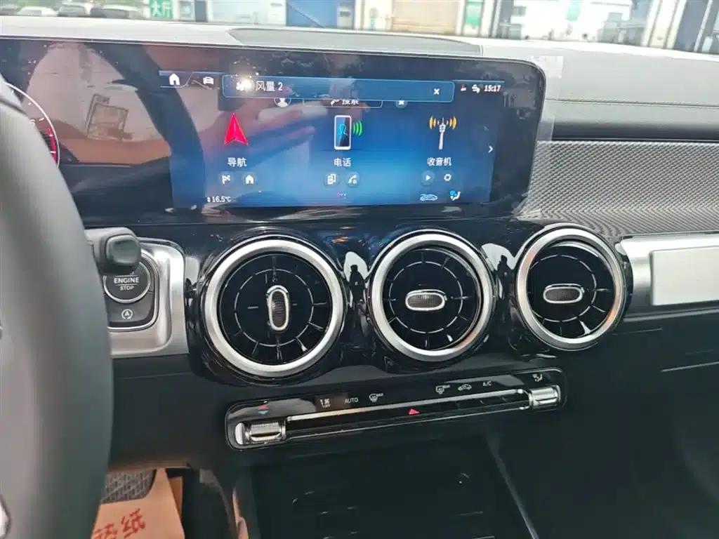 Mercedes-Benz GLB 2024 Facelift GLB 200 Dynamic — миниатюра 13