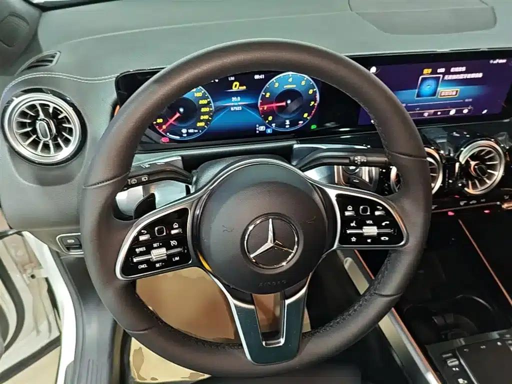 2022 Mercedes-Benz GLB 220 Dynamic — миниатюра 11