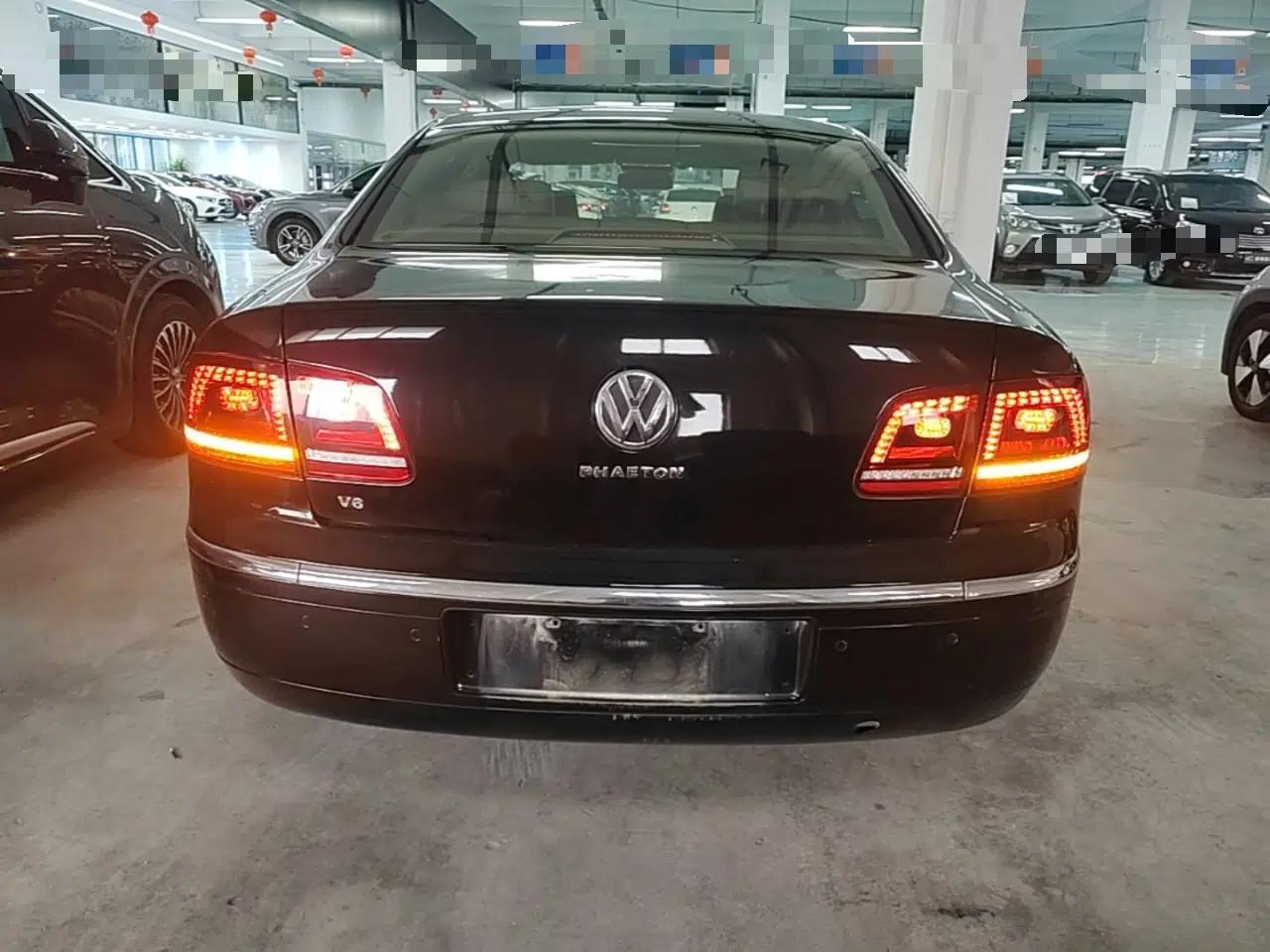 Volkswagen Phaeton 2014 3.0L Business Model — миниатюра 3
