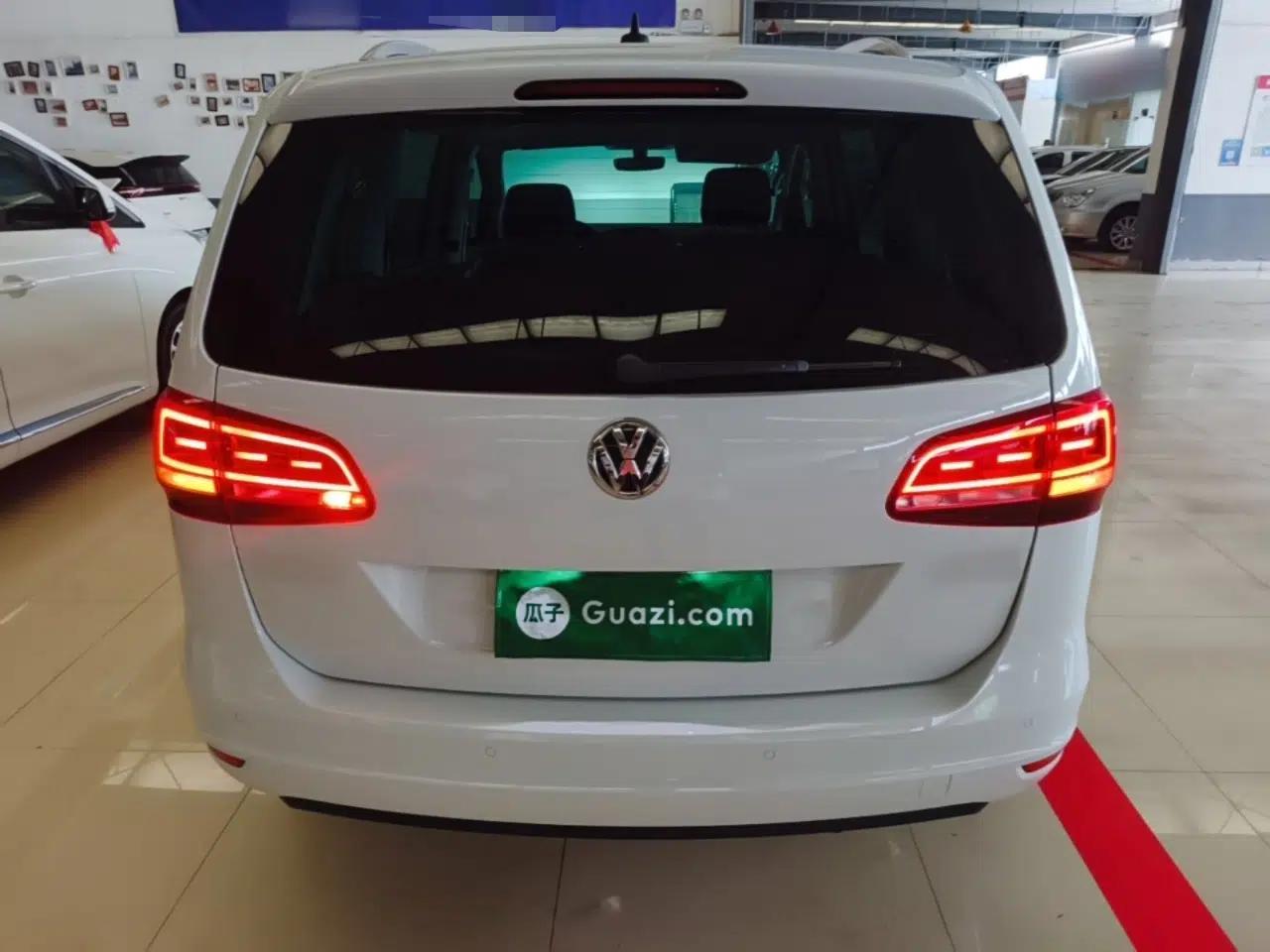 Volkswagen Sharan 2018 380TSI Comfort Edition 7-Seater — миниатюра 3