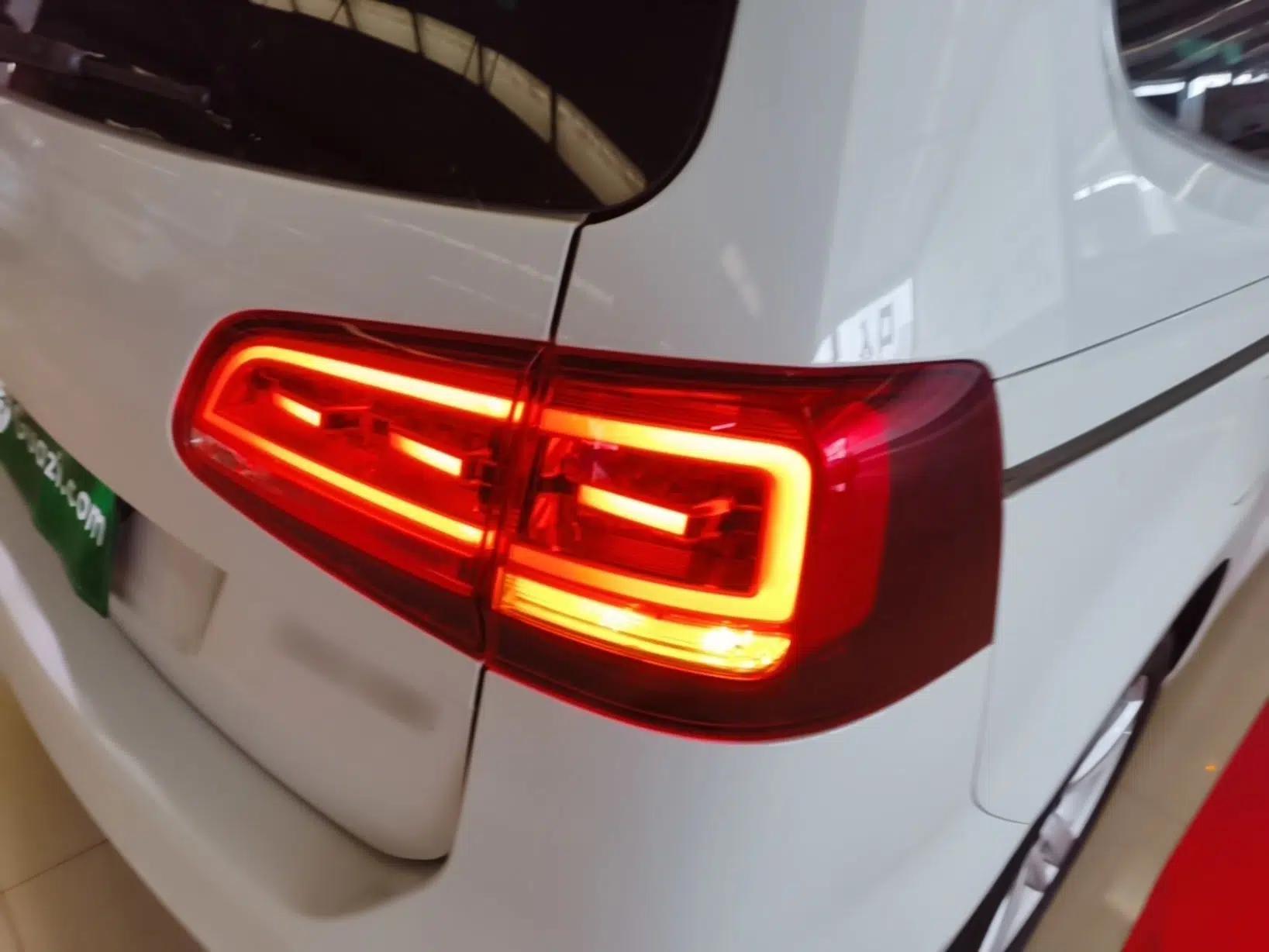 Volkswagen Sharan 2018 380TSI Comfort Edition 7-Seater — миниатюра 8