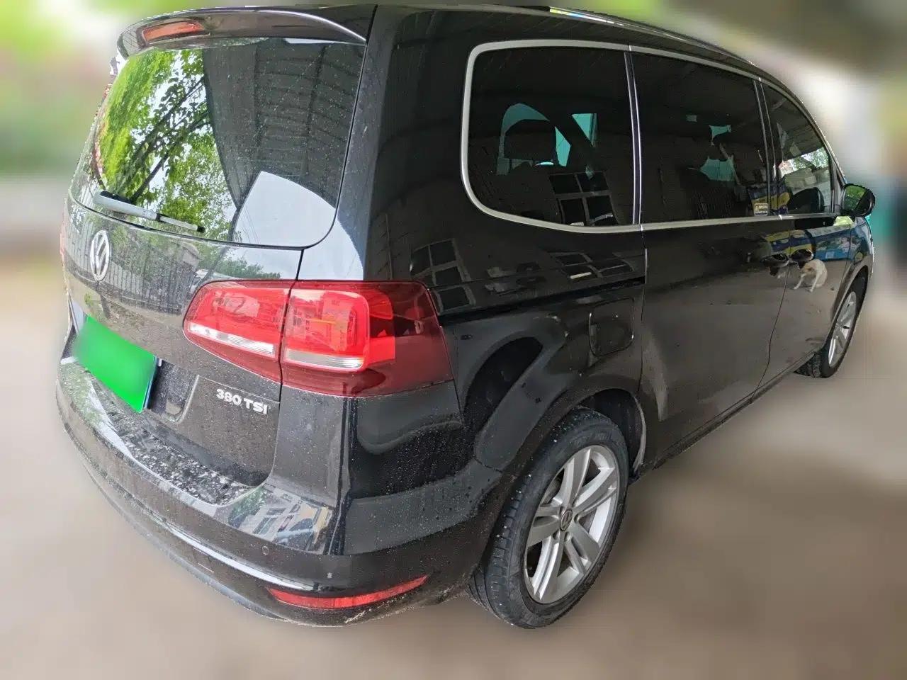 Volkswagen Sharan 2018 380TSI Comfort Edition 7-Seater — миниатюра 6