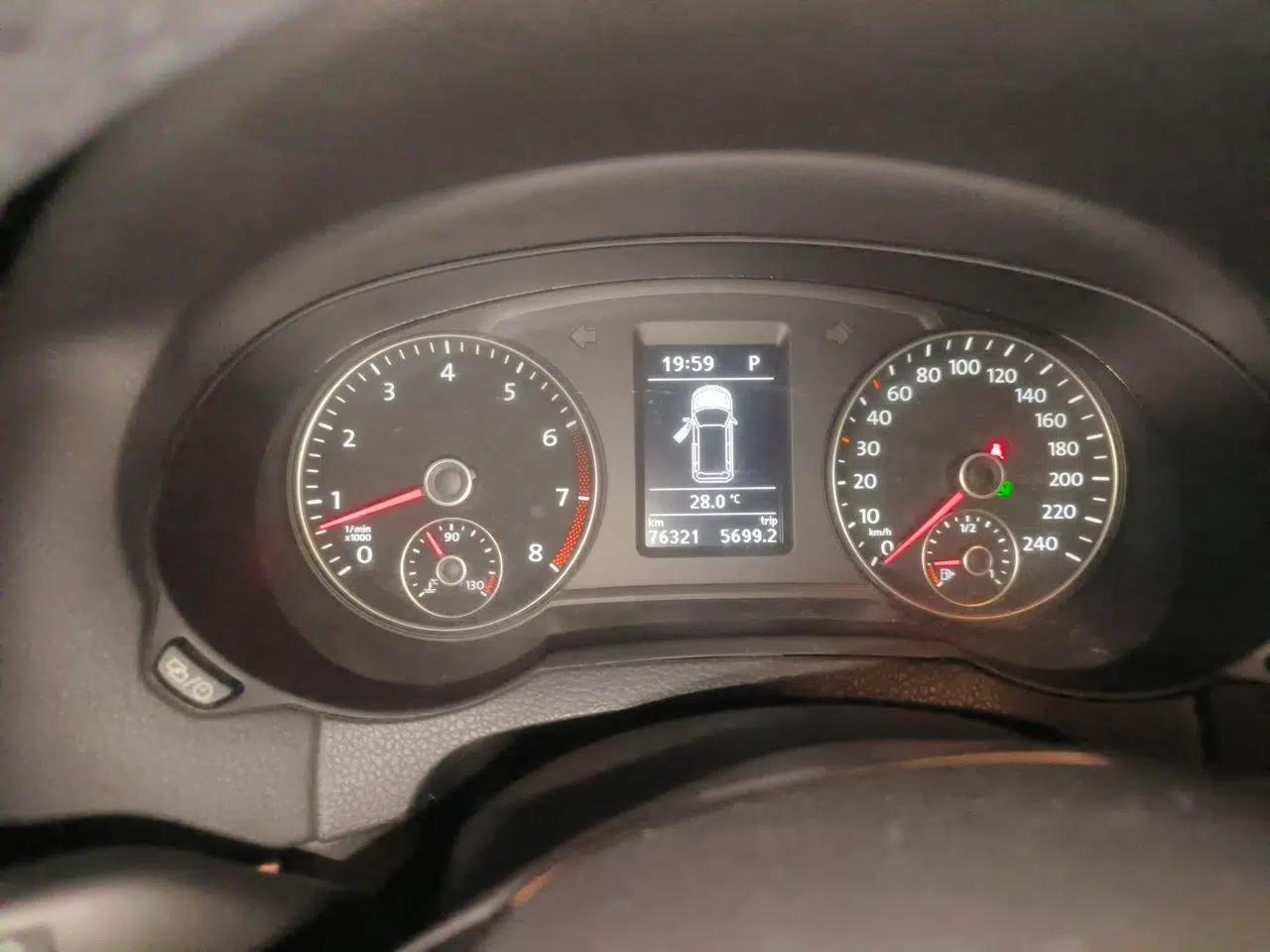 Volkswagen Sharan 2018 380TSI Comfort Edition 7-Seater — миниатюра 12