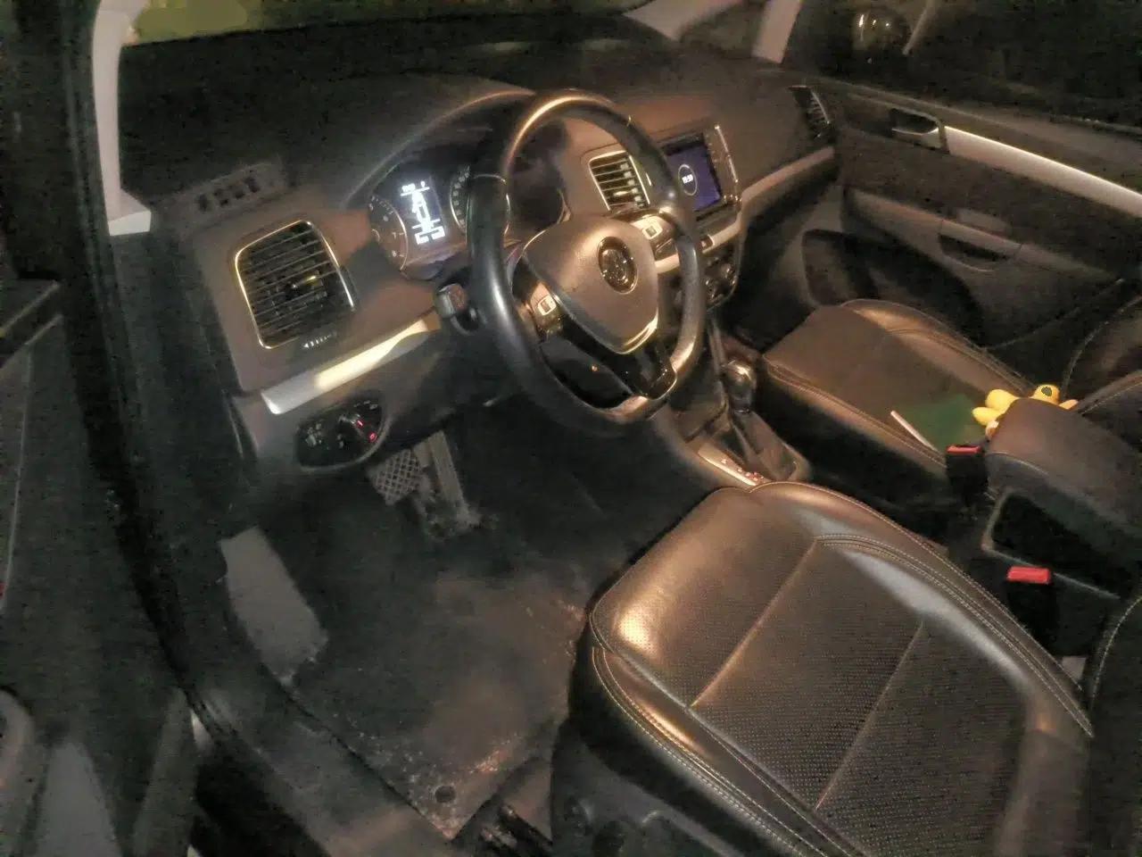 Volkswagen Sharan 2018 380TSI Comfort Edition 7-Seater — миниатюра 17