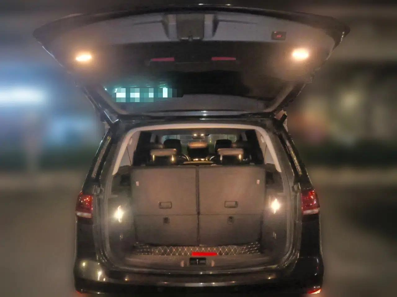 Volkswagen Sharan 2018 380TSI Comfort Edition 7-Seater — миниатюра 20