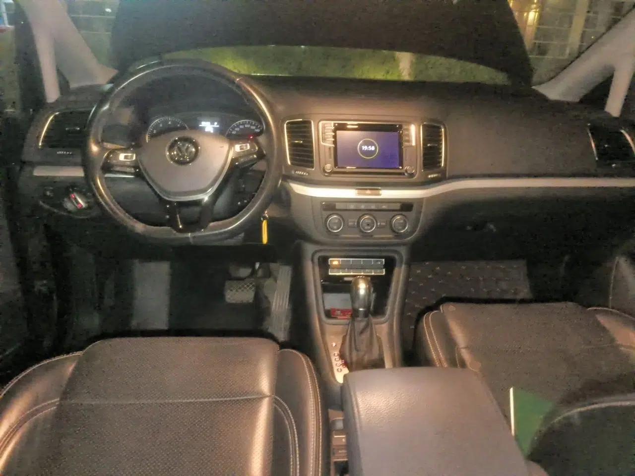 Volkswagen Sharan 2018 380TSI Comfort Edition 7-Seater — миниатюра 10