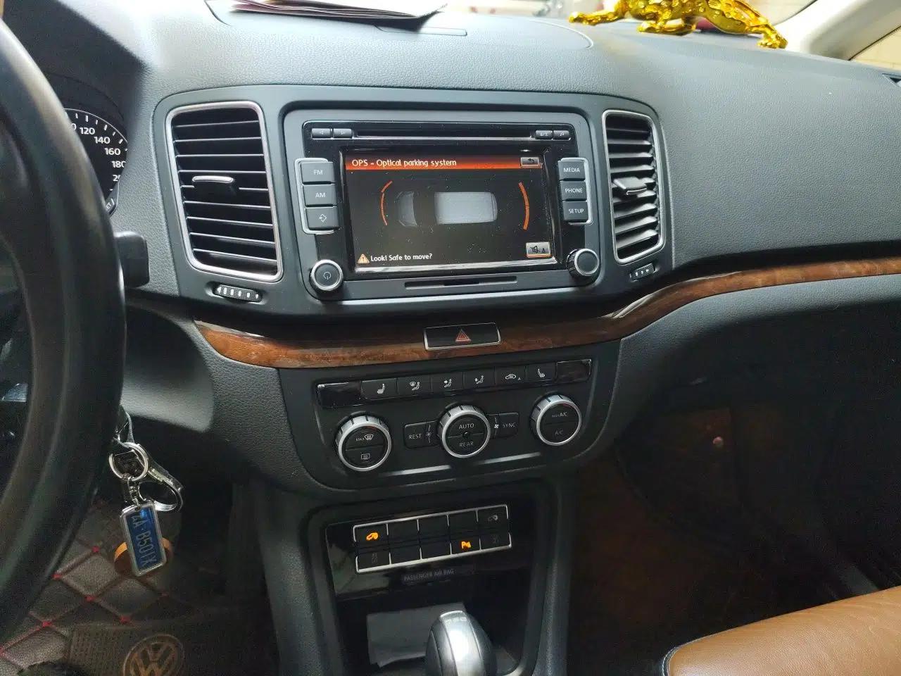 Volkswagen Sharan 2013 1.8TSI Comfort Model Euro IV — миниатюра 14