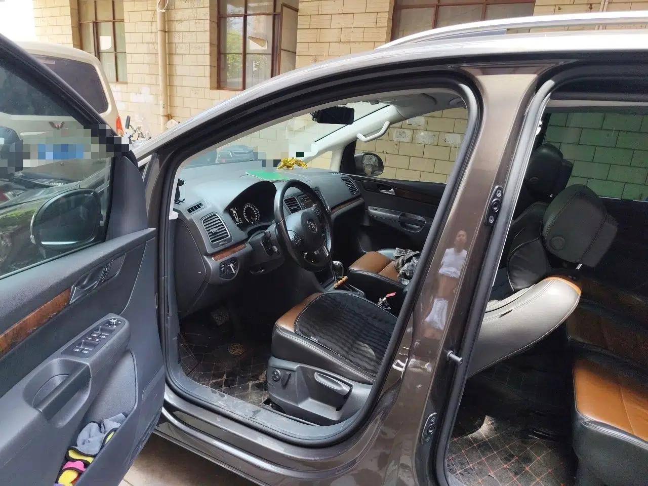 Volkswagen Sharan 2013 1.8TSI Comfort Model Euro IV — миниатюра 17
