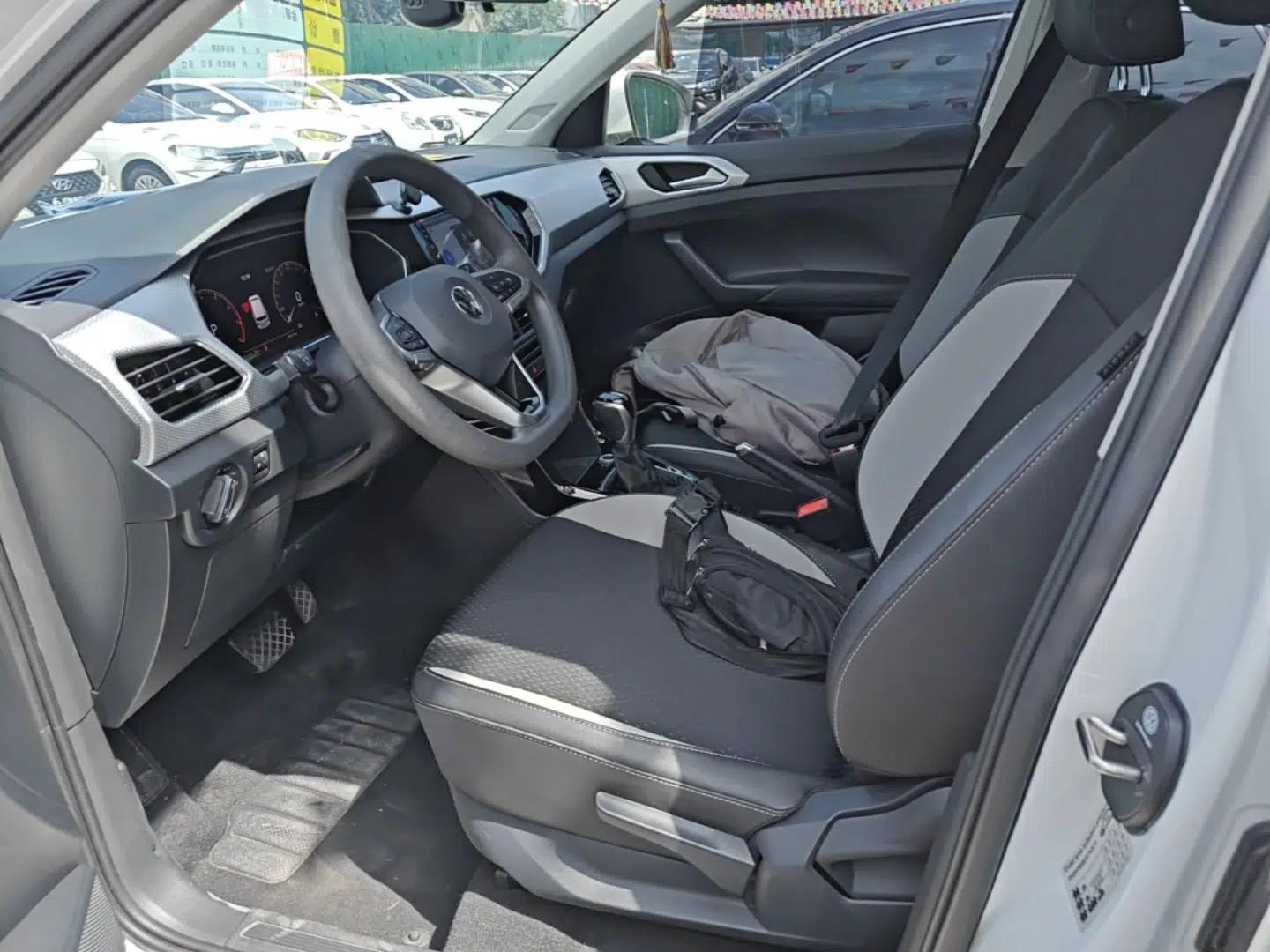 Volkswagen Tacqua 2020 1.5L Automatic Yue — миниатюра 18