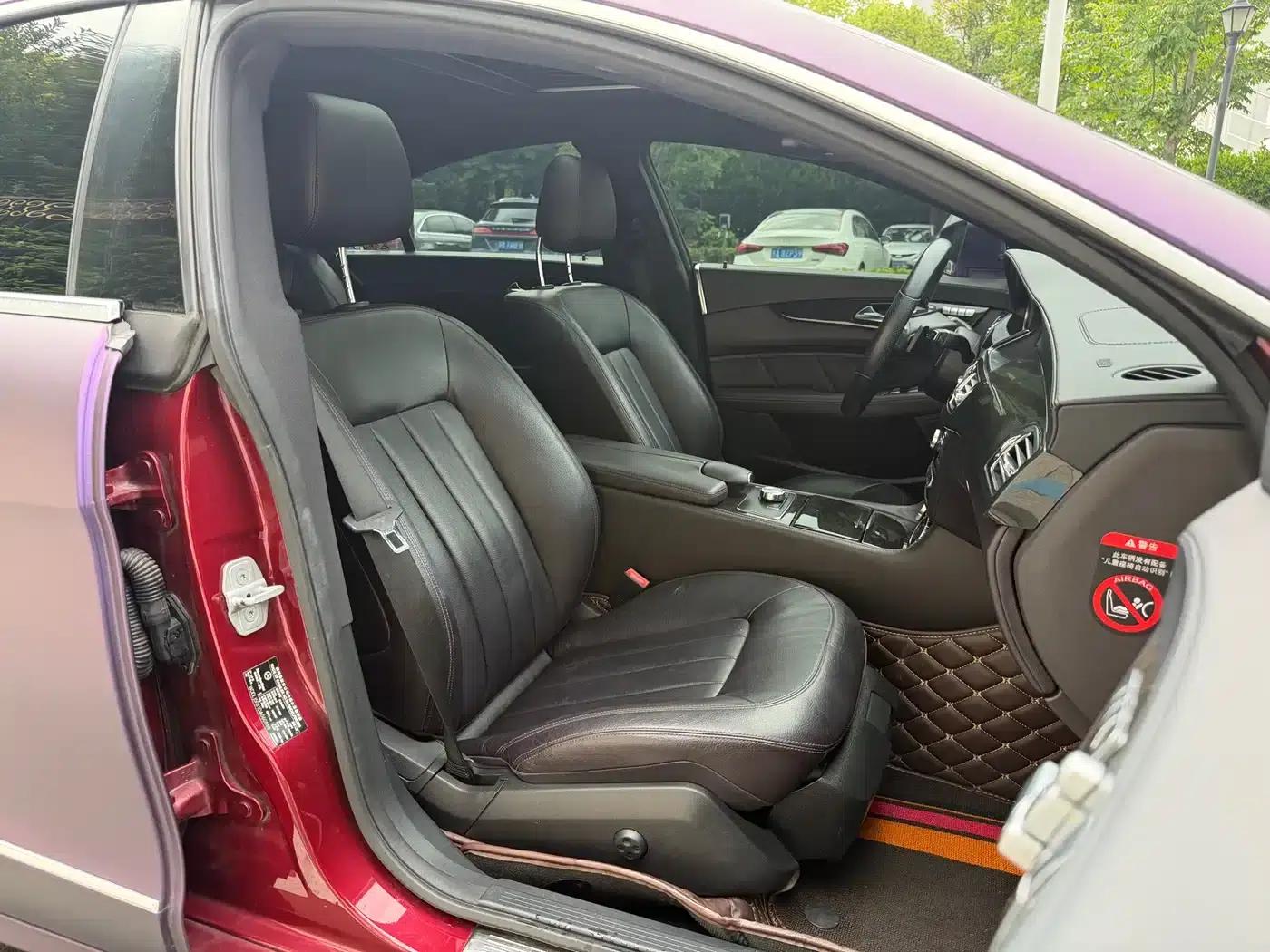 2012 Mercedes-Benz CLS 300 CGI — миниатюра 12