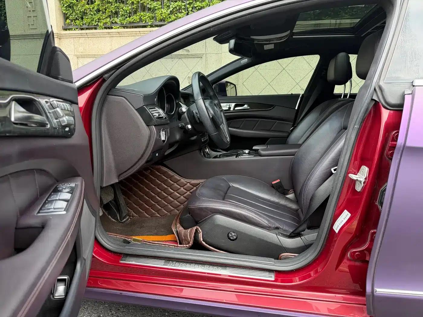 2012 Mercedes-Benz CLS 300 CGI — миниатюра 6