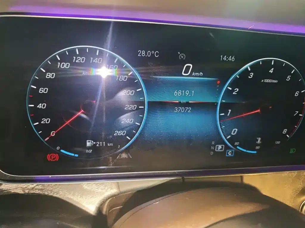 Mercedes-Benz CLS 2021 CLS 300 Luxury — миниатюра 5