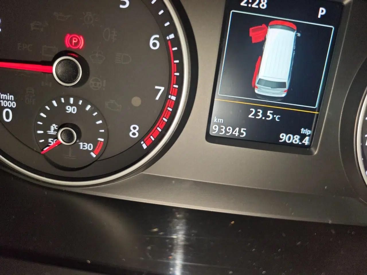 Volkswagen Multivan 2018 2.0 TSI 4x4 Prestige Edition 7-Seater — миниатюра 13