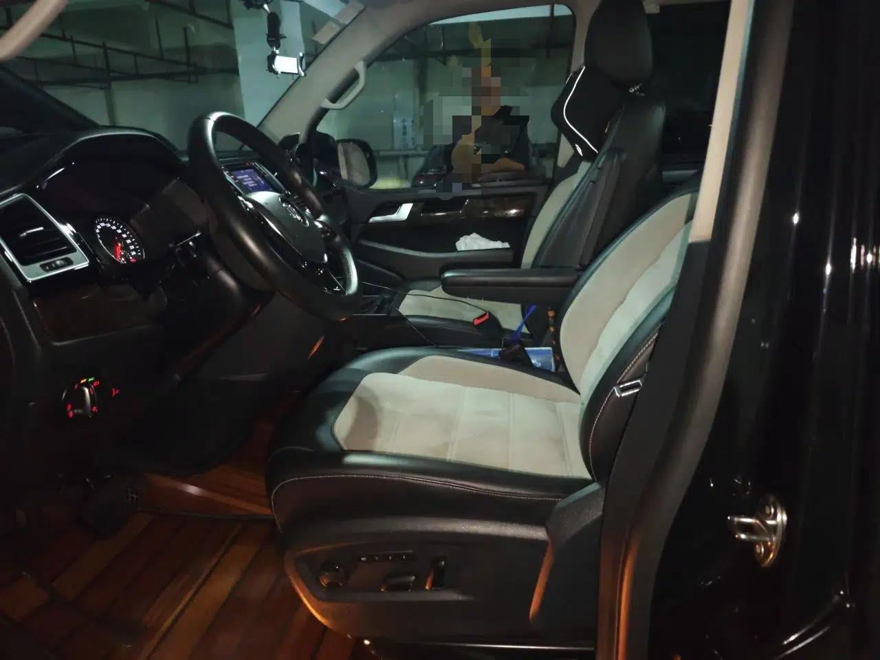 Volkswagen Multivan 2018 2.0 TSI 4x4 Prestige Edition 7-Seater — миниатюра 16