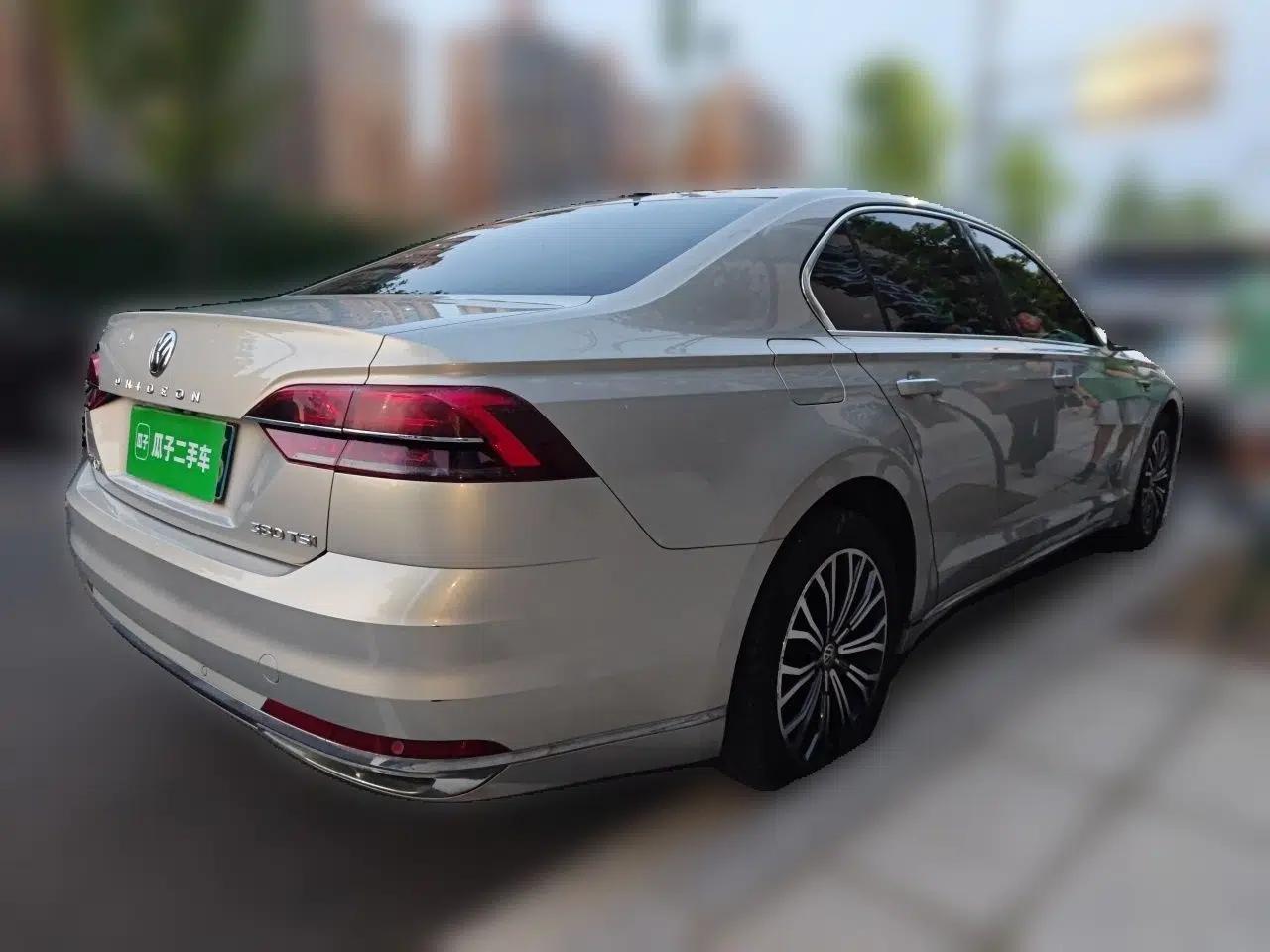 Volkswagen Phideon 2019 380TSI Two-Wheel Drive Business Edition China VI Standard — миниатюра 6