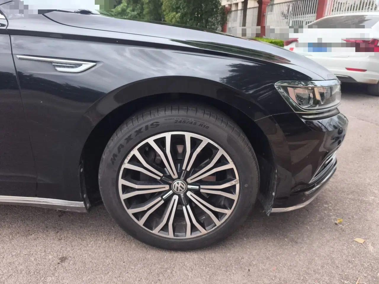 Volkswagen Phideon 2018 Revised Version 380TSI Two-Wheel Drive Business Edition — миниатюра 8
