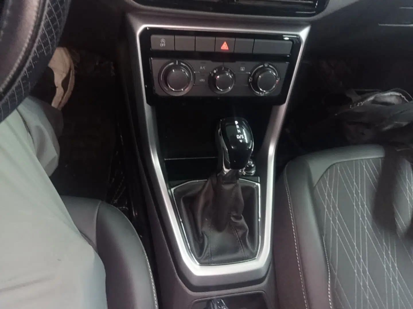 Volkswagen T-Cross 2019 280TSI DSG Comfort Edition — миниатюра 17