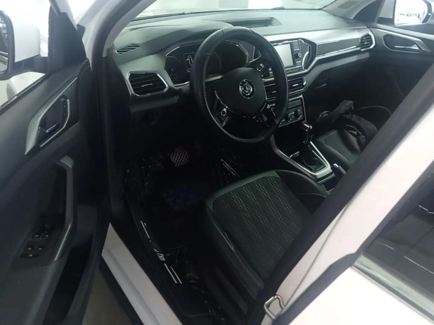 Volkswagen T-Cross 2019 280TSI DSG Comfort Edition — миниатюра 19