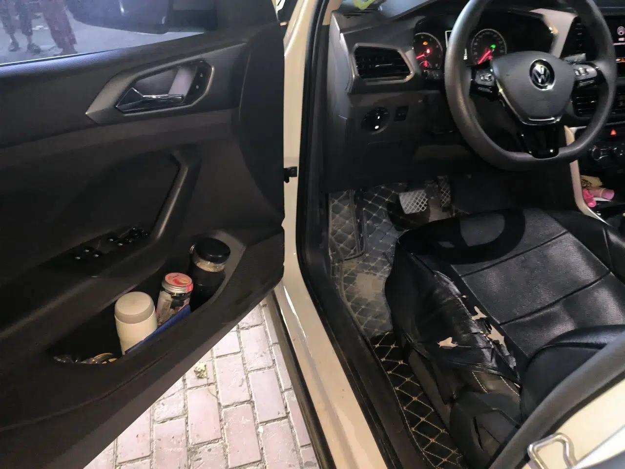 Volkswagen T-Cross 2020 1.5L Automatic Comfort Edition — миниатюра 17