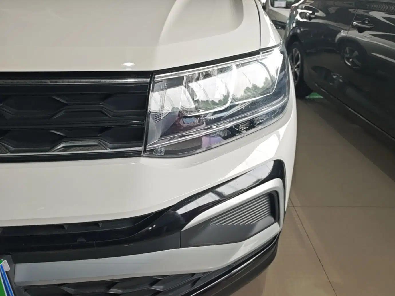 Volkswagen T-Cross 2021 1.5L Automatic Fashion Edition — миниатюра 9