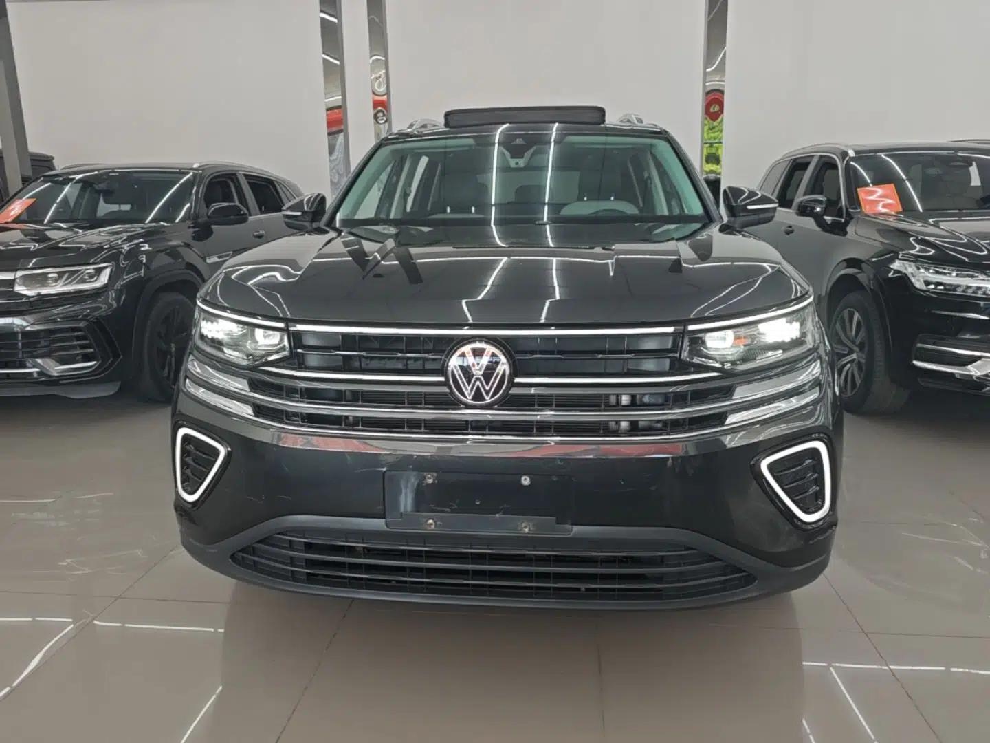 Volkswagen Tavendor 2023 330TSI Luxury Touring Edition — миниатюра 2