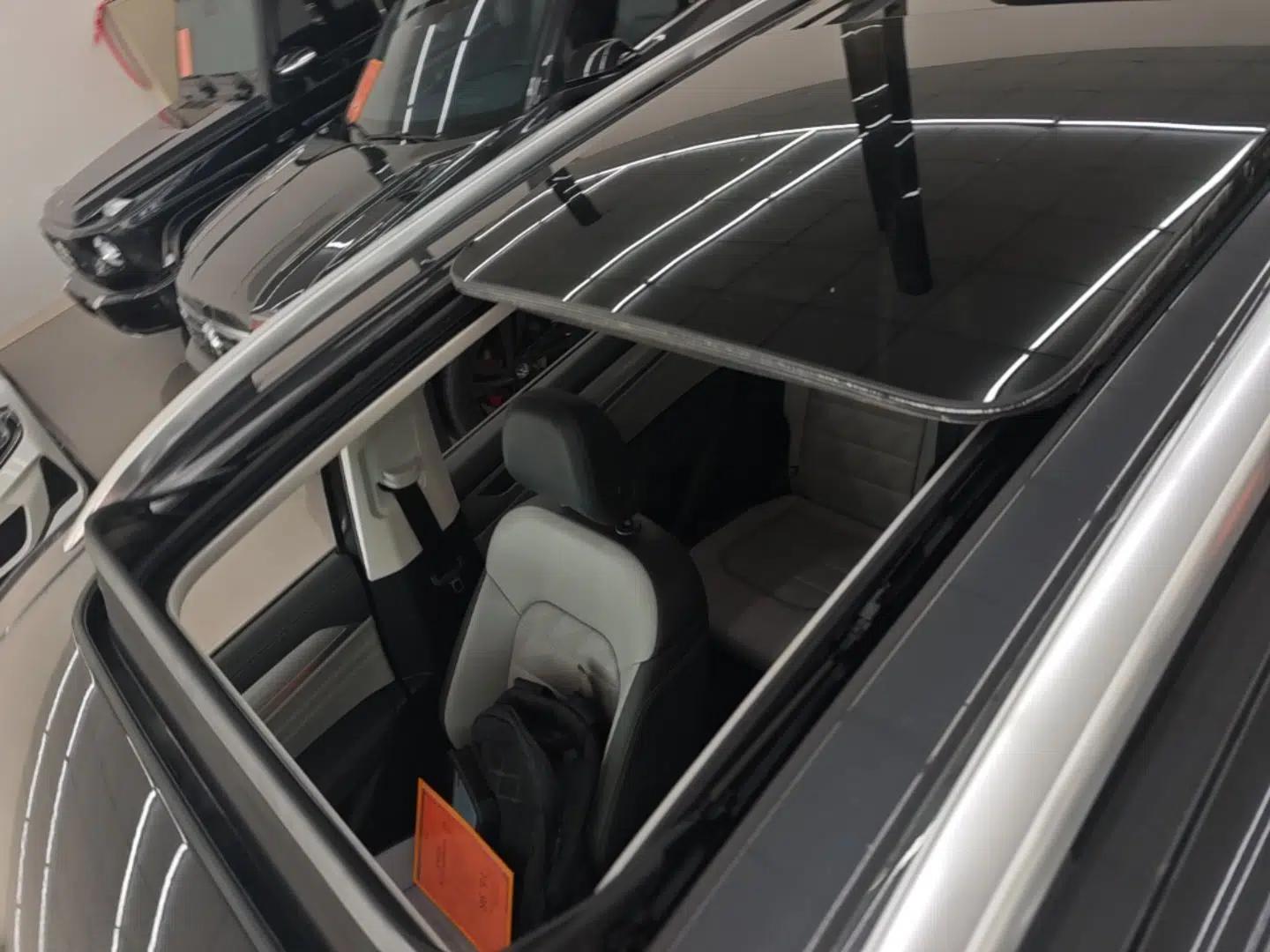 Volkswagen Tavendor 2023 330TSI Luxury Touring Edition — миниатюра 11