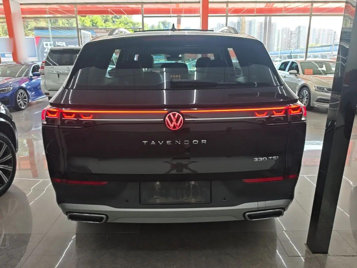Volkswagen Tavendor 2023 330TSI Luxury Touring Edition — миниатюра 5