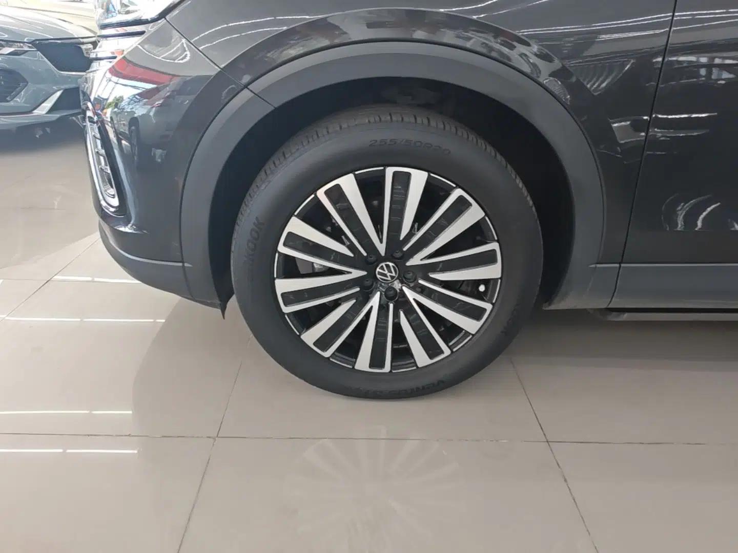 Volkswagen Tavendor 2023 330TSI Luxury Touring Edition — миниатюра 8