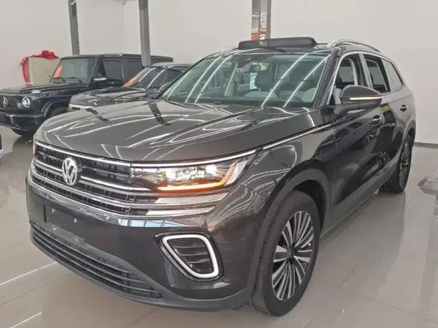 Volkswagen Tavendor 2023 330TSI Luxury Touring Edition