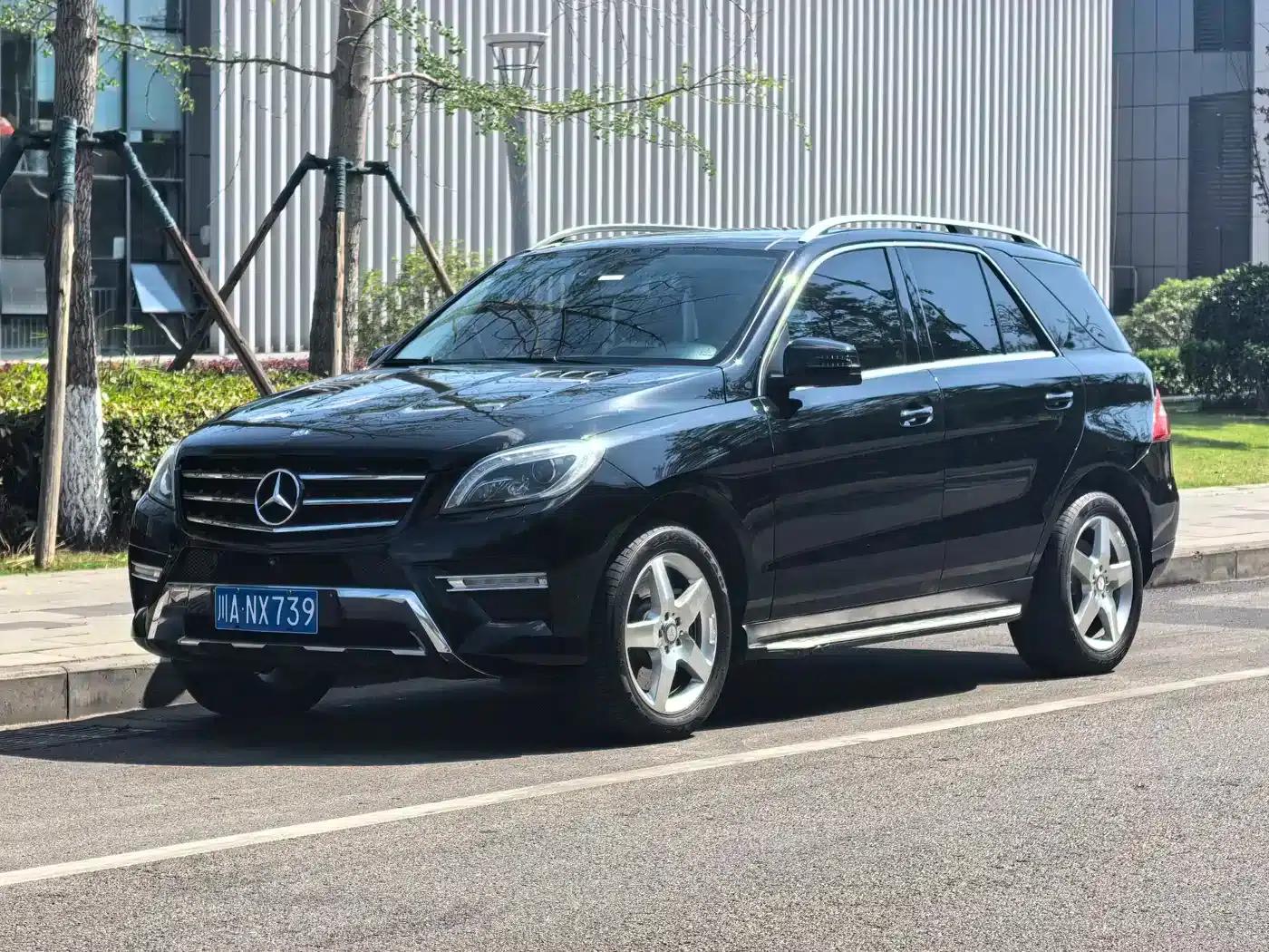 Mercedes-Benz M-Class 2012 ML 350 Luxury — миниатюра 1