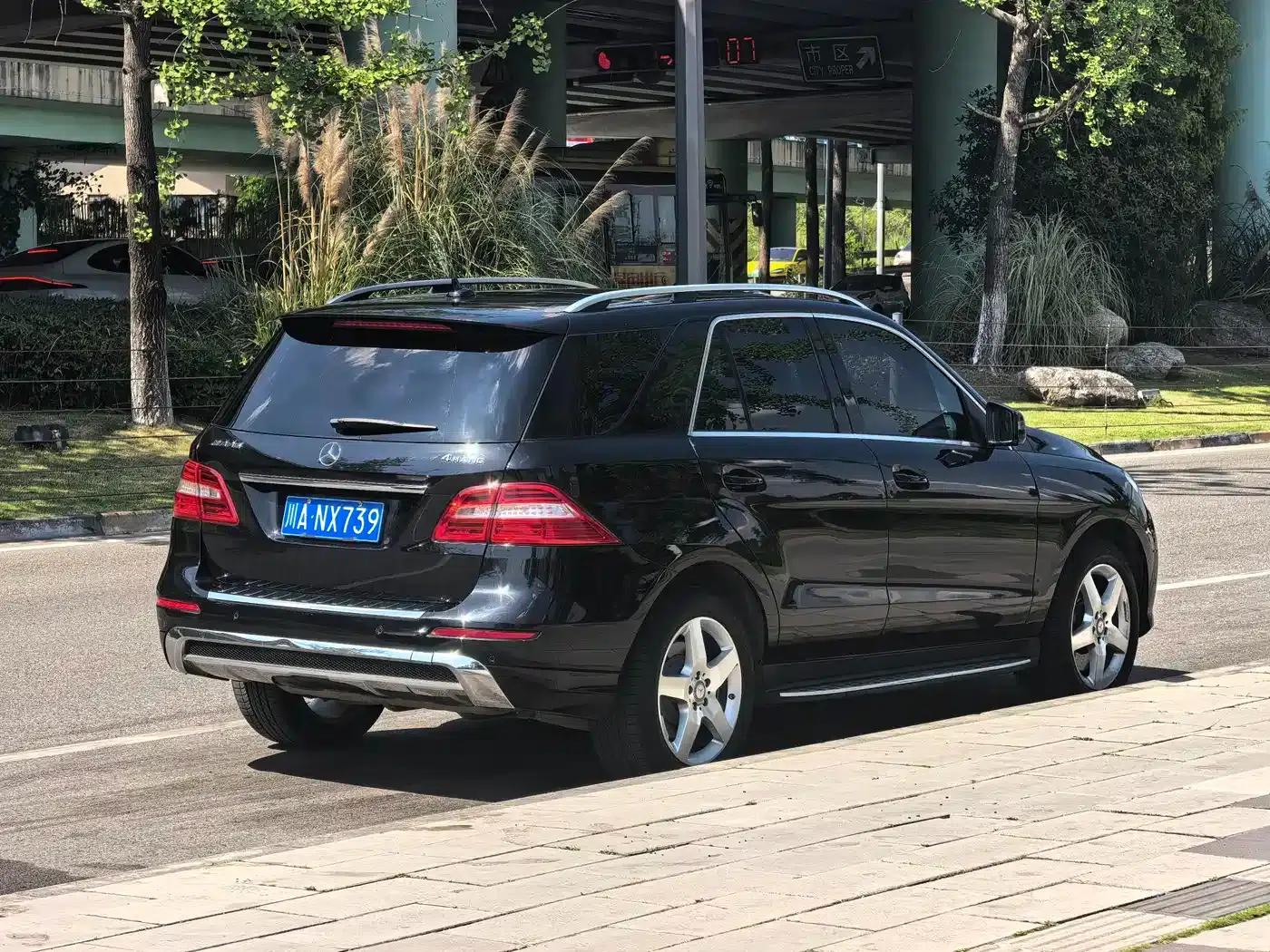 Mercedes-Benz M-Class 2012 ML 350 Luxury — миниатюра 4