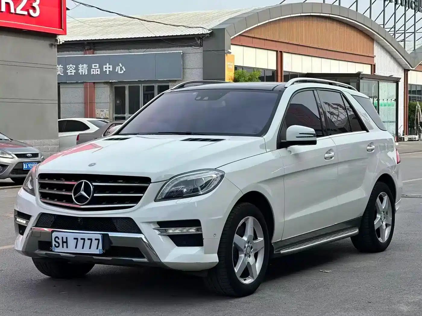 Mercedes-Benz M-Class 2012 ML 350 Luxury — миниатюра 1