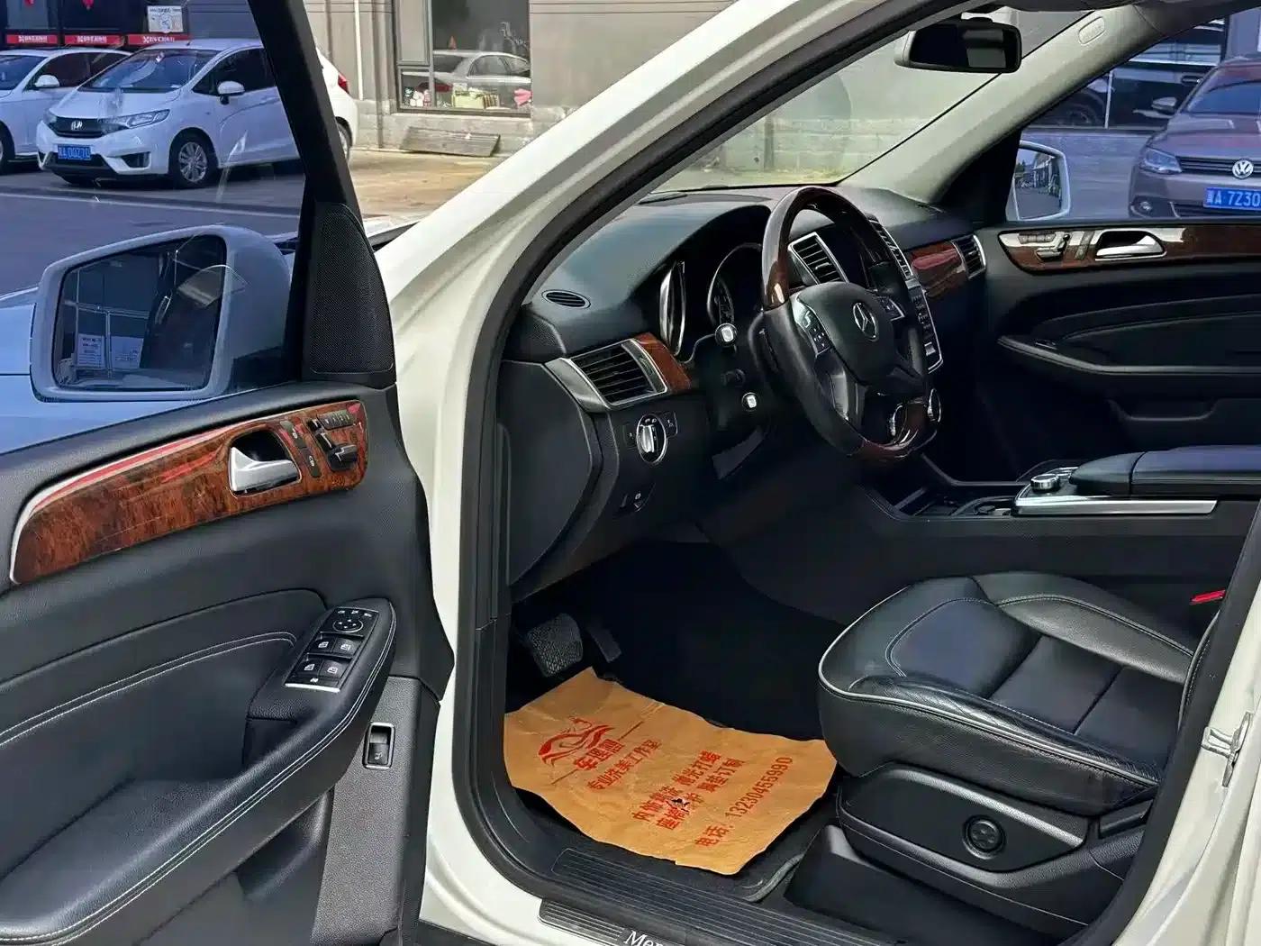 Mercedes-Benz M-Class 2012 ML 350 Luxury — миниатюра 7