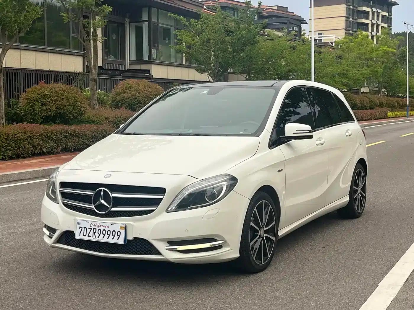 2012 Mercedes-Benz B-Class B 200 — миниатюра 1