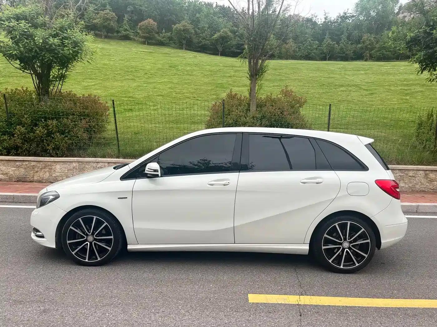 2012 Mercedes-Benz B-Class B 200 — миниатюра 4