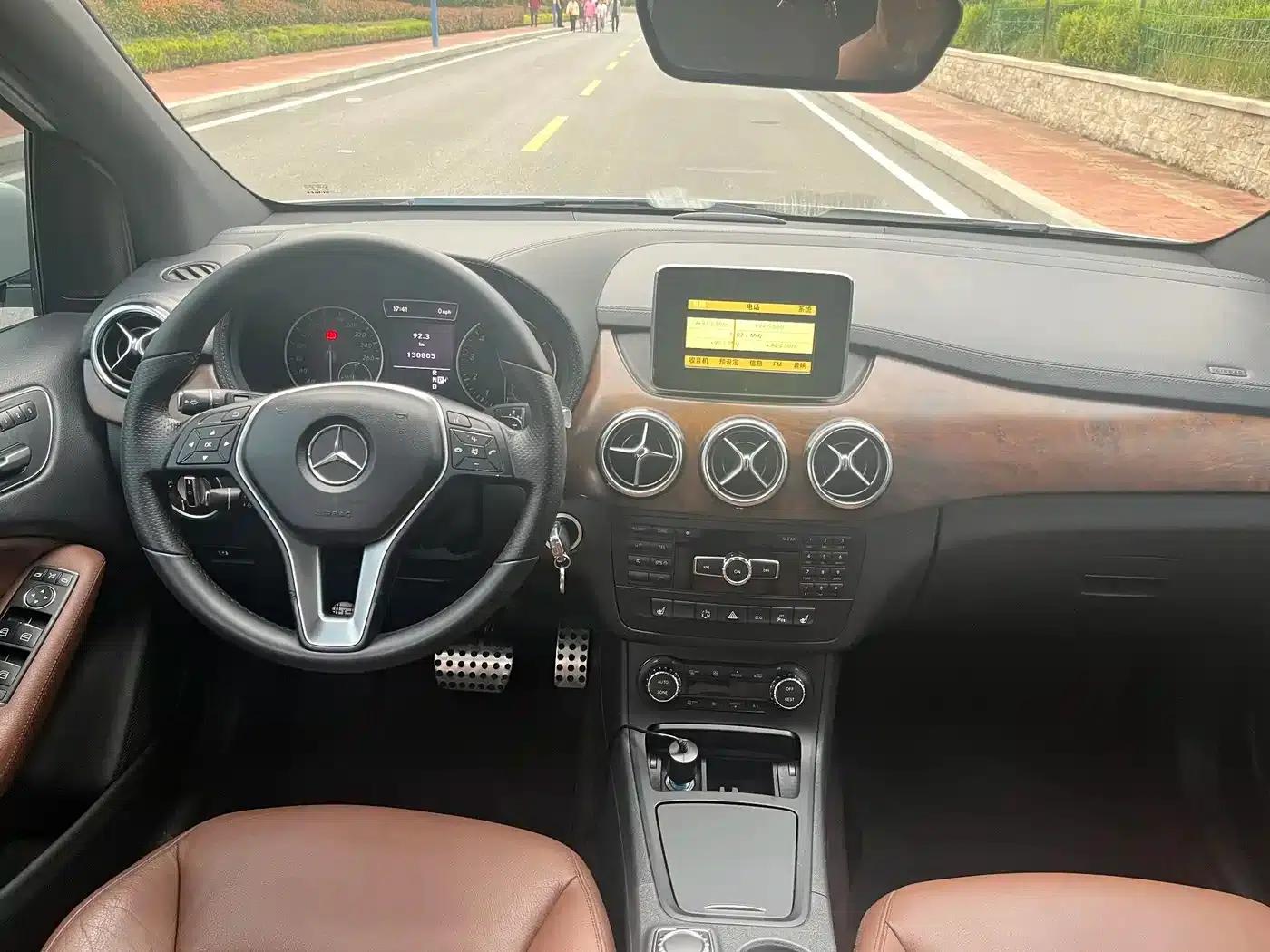2012 Mercedes-Benz B-Class B 200 — миниатюра 5