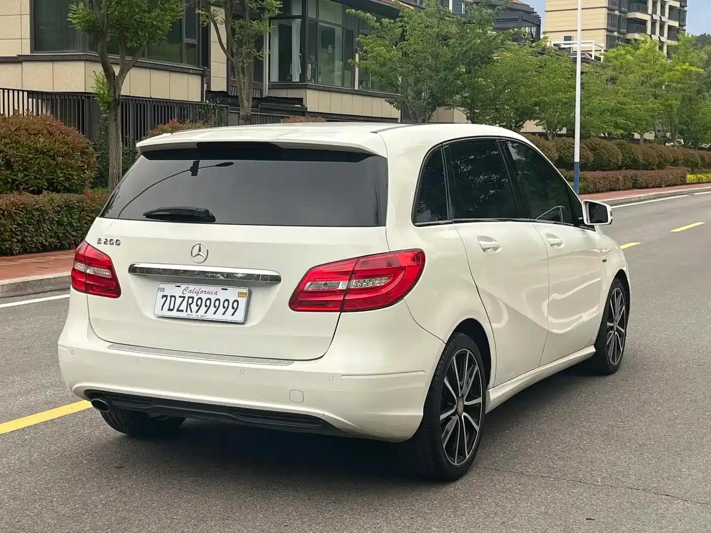2012 Mercedes-Benz B-Class B 200 — миниатюра 8
