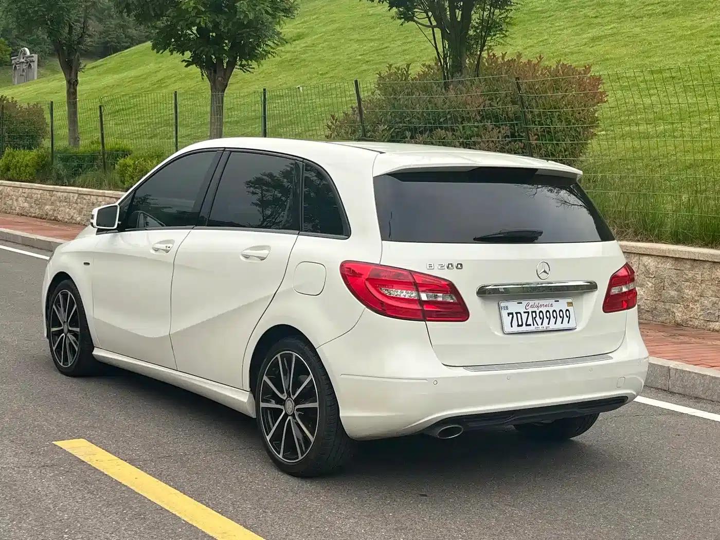 2012 Mercedes-Benz B-Class B 200 — миниатюра 9