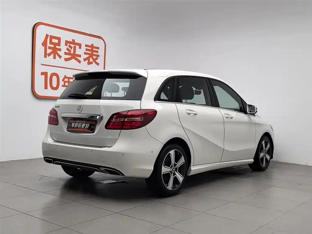 Mercedes-Benz B-Class 2019 B 200 Fashion Edition — миниатюра 2
