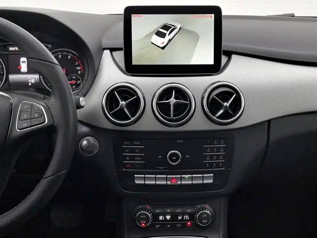 Mercedes-Benz B-Class 2019 B 200 Fashion Edition — миниатюра 12