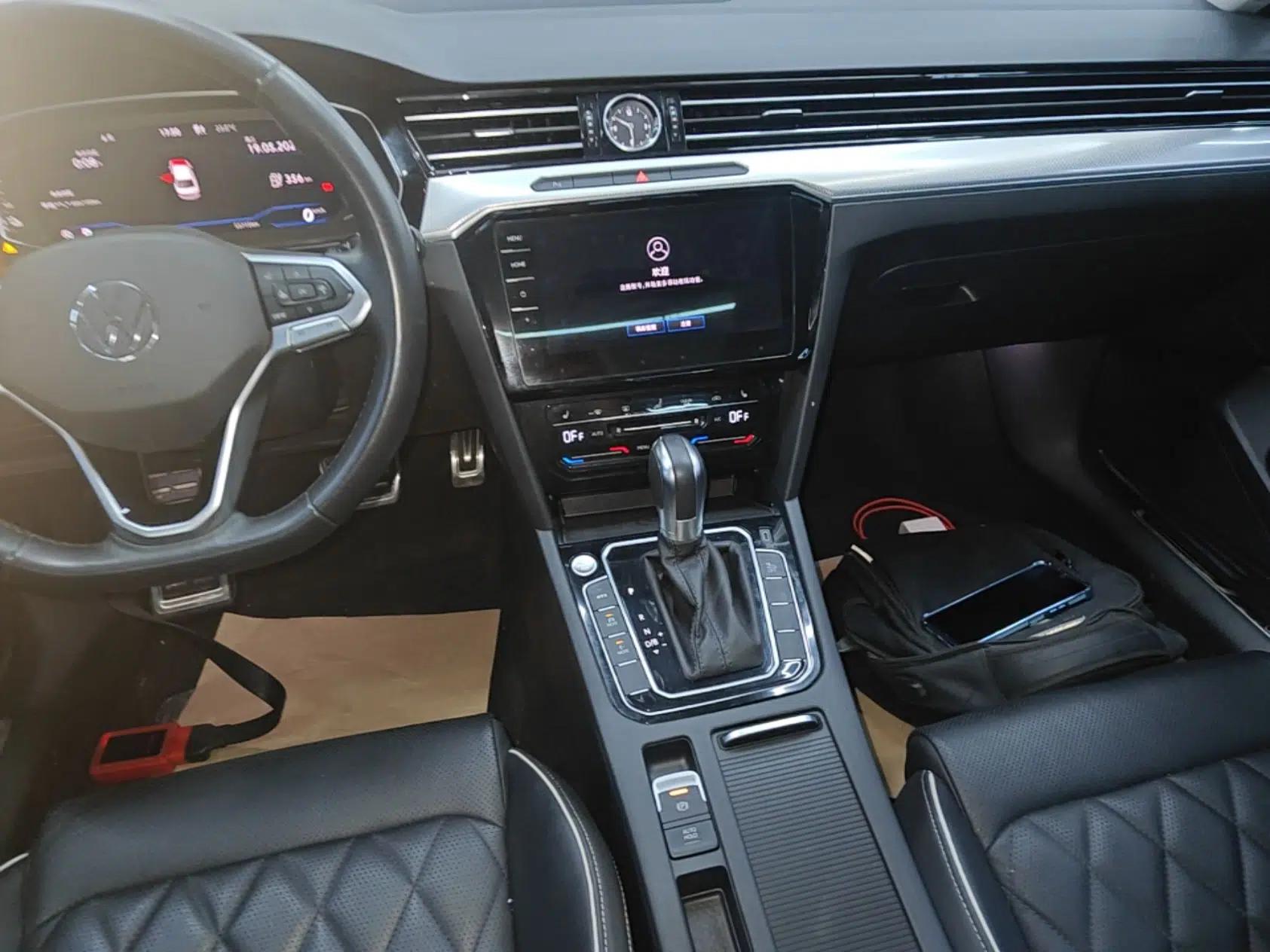 Volkswagen Magotan GTE Plug-in Hybrid 2022 GTE Luxury Model — миниатюра 16