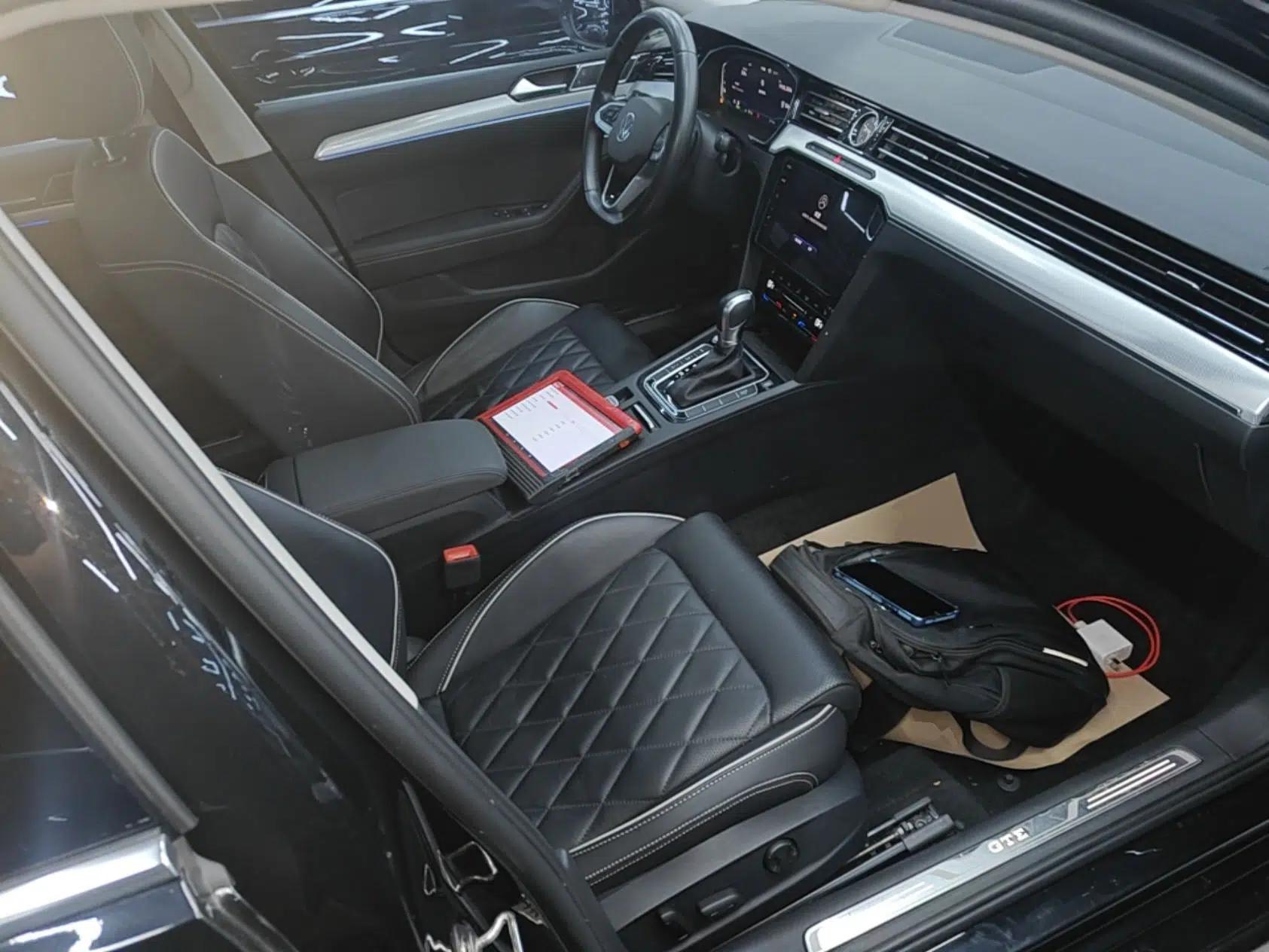 Volkswagen Magotan GTE Plug-in Hybrid 2022 GTE Luxury Model — миниатюра 23