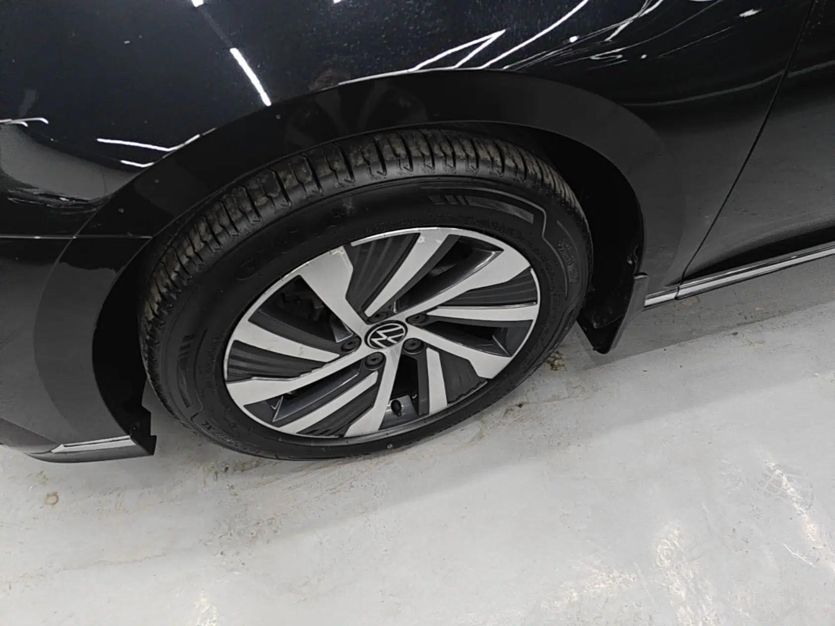 Volkswagen Magotan GTE Plug-in Hybrid 2022 GTE Luxury Model — миниатюра 8