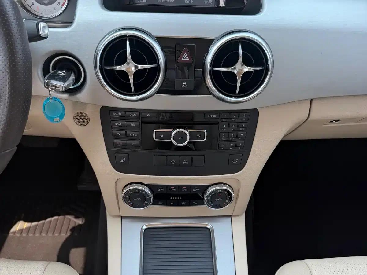 2013 Mercedes-Benz GLK-Class GLK 300 4MATIC Dynamic — миниатюра 21