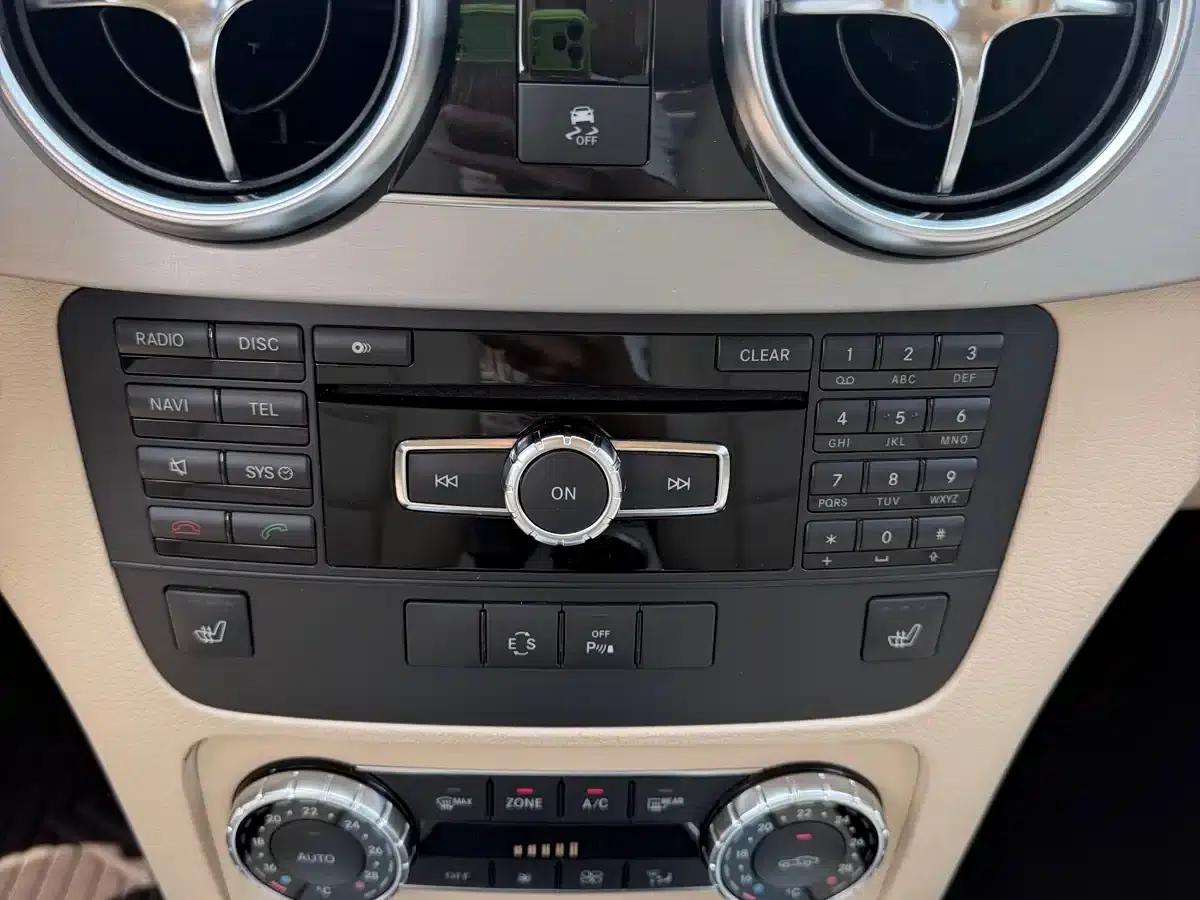 2013 Mercedes-Benz GLK-Class GLK 300 4MATIC Dynamic — миниатюра 22