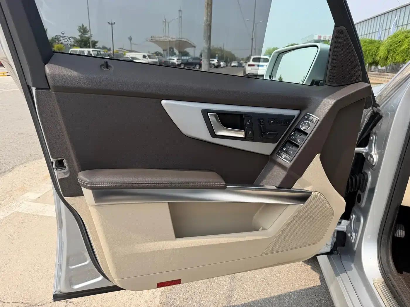 2013 Mercedes-Benz GLK-Class GLK 300 4MATIC Dynamic — миниатюра 9