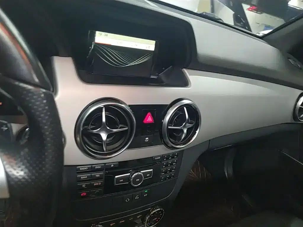 2015 Mercedes-Benz GLK-Class GLK 260 4MATIC Dynamic Ultimate Edition — миниатюра 13