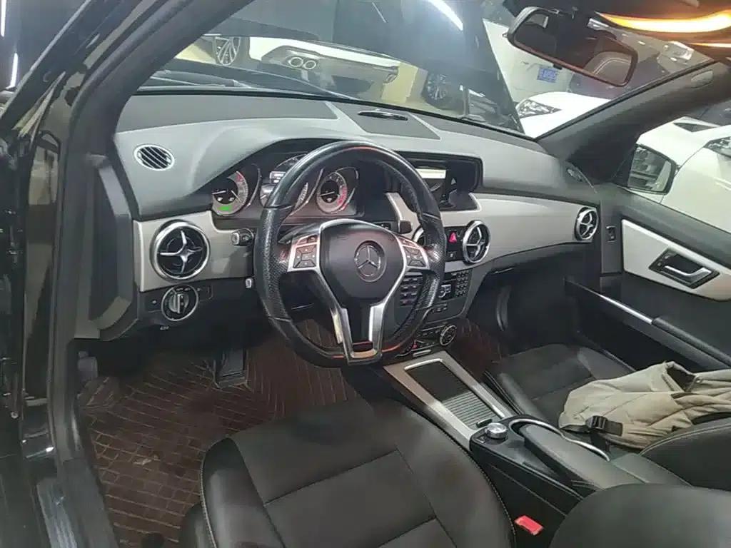 2015 Mercedes-Benz GLK-Class GLK 260 4MATIC Dynamic Ultimate Edition — миниатюра 10