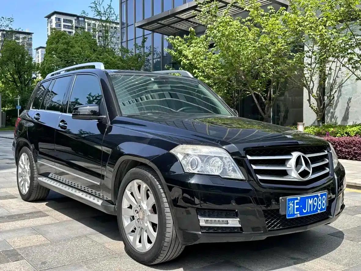 Imported 2011 Mercedes-Benz GLK-Class GLK 300 4MATIC Luxury — миниатюра 3